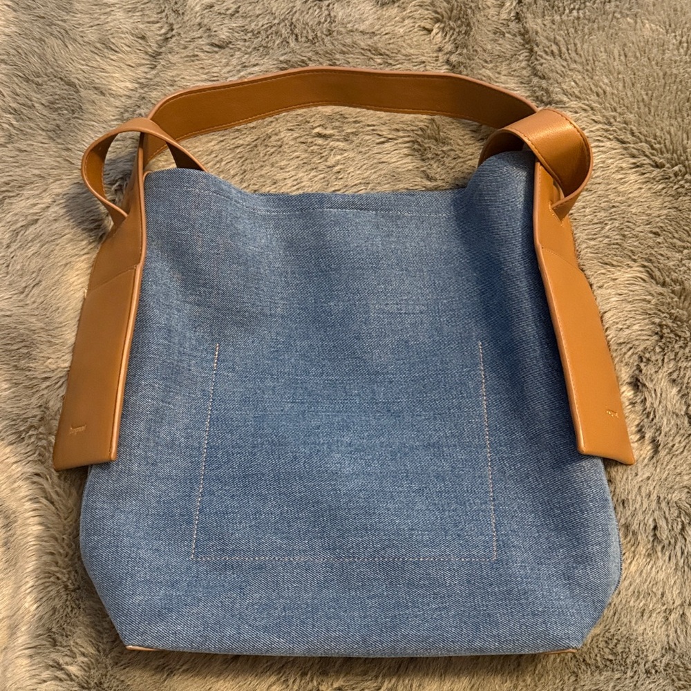 Songmont Large Drippy tote in denim and tan!